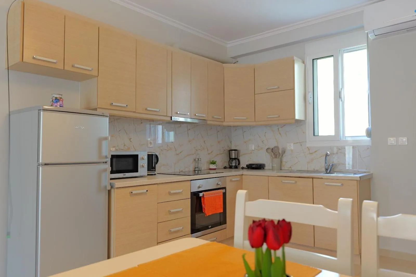 Llamani Apartments Himare 0*,  Albania