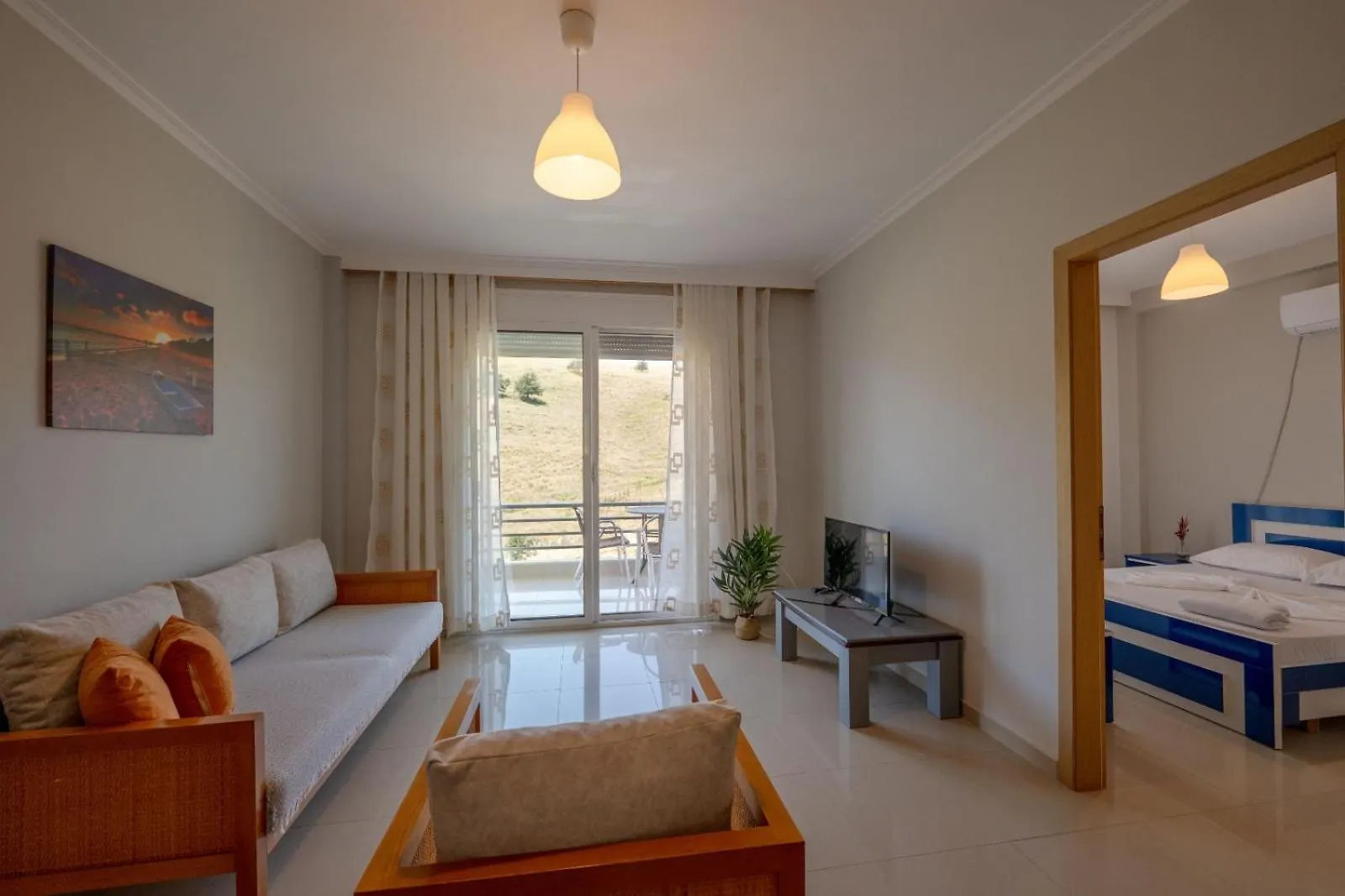 Llamani Apartments Himare