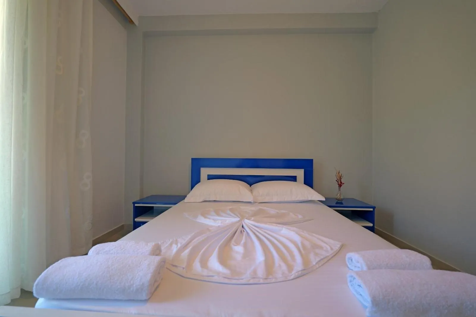 Llamani Apartments Himare Albania