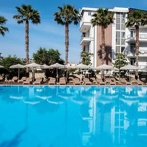 Hotel Nia Boutique By Rapo's, Himarë